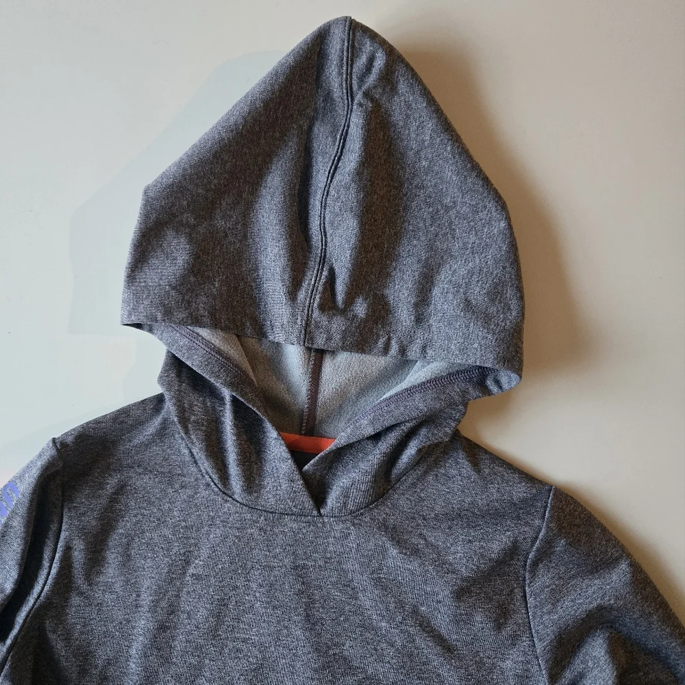 Under Armour Youth Medium Heather Grey Hoodie | Tech Fabric